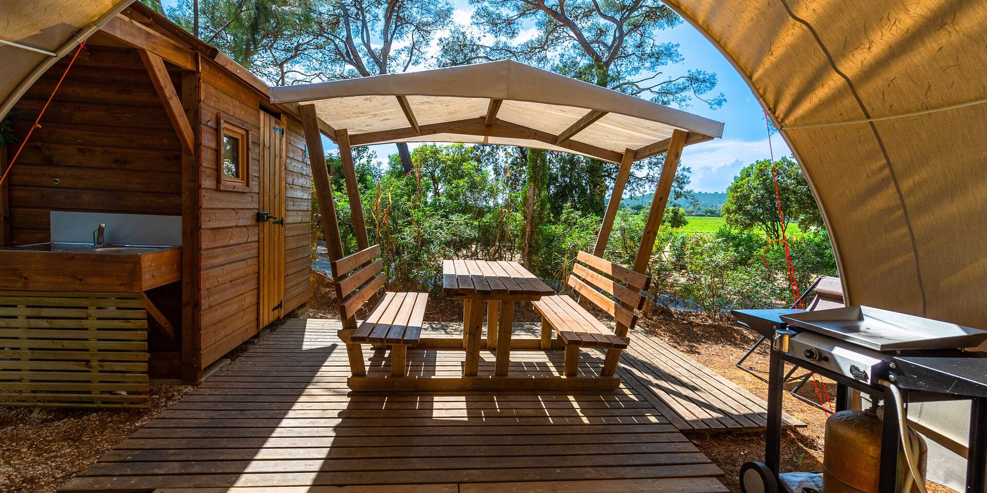 Voordelige camping in de natuur aan de kust van de Provence